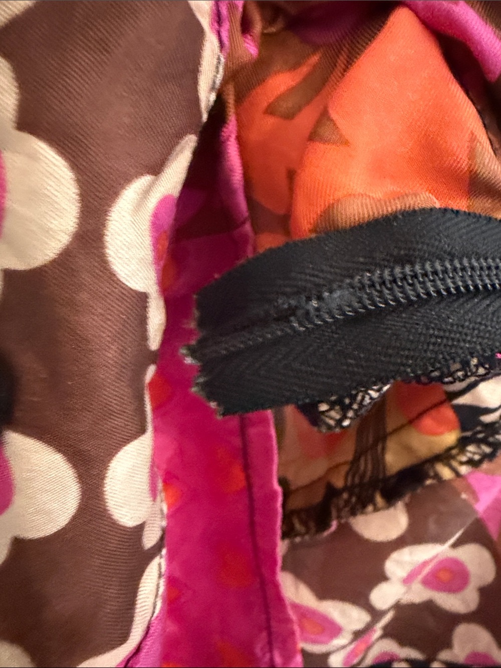 Nanette Lepore Patchwork V-Neck Blouse in Pink & Brown w Black Trim Y2K - Flaw - Picture 11 of 16
